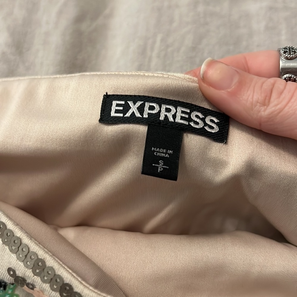 Express Skirt - Picture 3 of 3